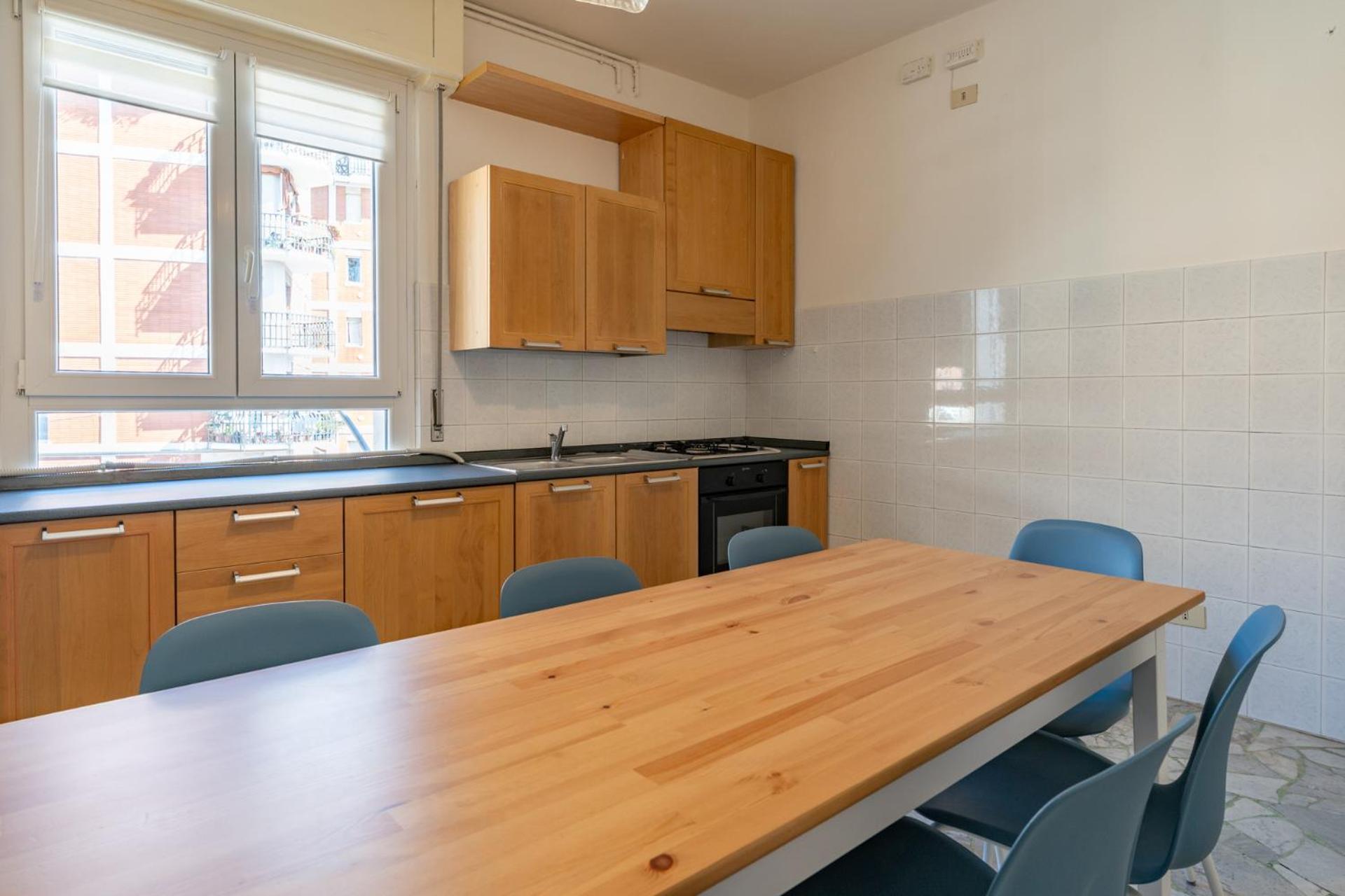 Spacious Apartment With Panoramic Views In Lecco Exterior photo